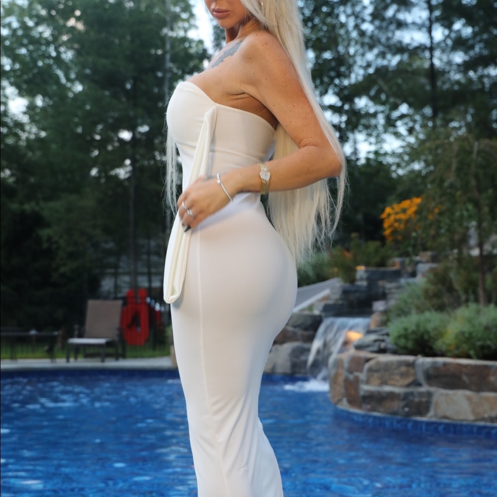 Stunning missguided strapless white maxi dress XS - Picture 11 of 15